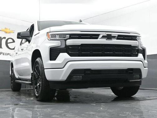 Summit White 2026 Chevrolet Silverado 1500 RST
