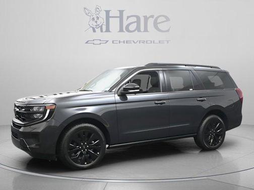 Gray Metallic 2025 Ford Expedition Platinum