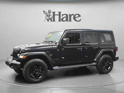 Black Clearcoat 2023 Jeep Wrangler Sahara