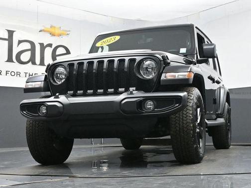 Black Clearcoat 2023 Jeep Wrangler Sahara