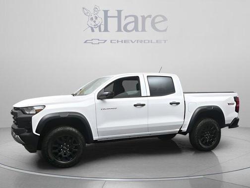 Summit White 2026 Chevrolet Colorado Trail Boss