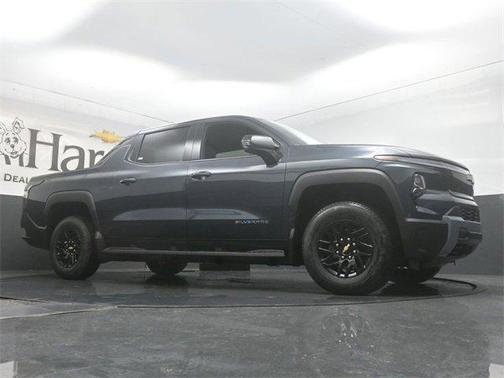 2025 Chevrolet Silverado EV LT