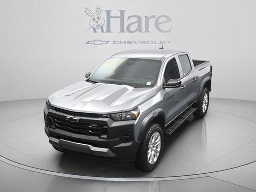 Sterling Gray Metallic 2024 Chevrolet Colorado Trail Boss