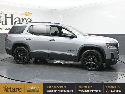 2023 GMC Acadia SLT