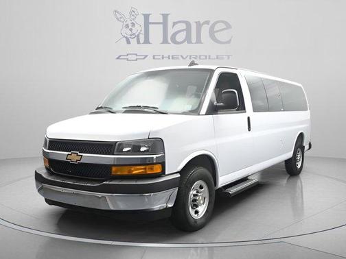Summit White 2025 Chevrolet Express 3500 LT