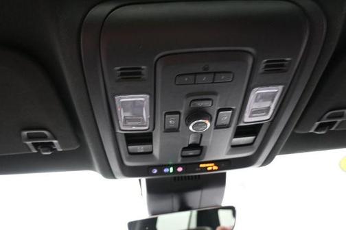 Iridescent Pearl Tricoat 2023 Chevrolet Tahoe Premier