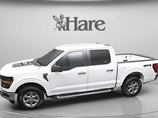 Oxford White 2025 Ford F-150 XLT
