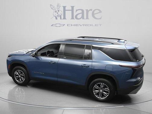 Lakeshore Blue Metallic 2026 Chevrolet Traverse LT