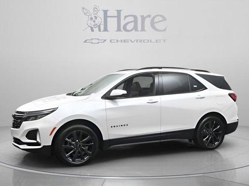 Iridescent Pearl Tricoat 2023 Chevrolet Equinox RS