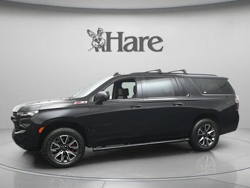 Black 2024 Chevrolet Suburban Z71