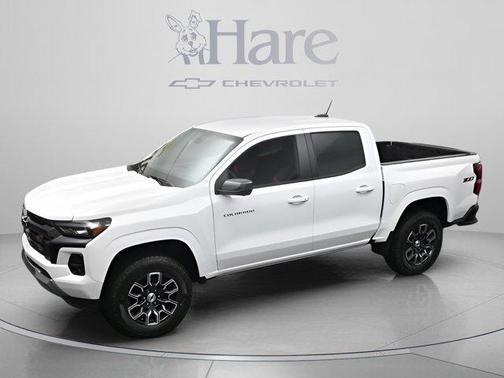 Summit White 2025 Chevrolet Colorado Z71