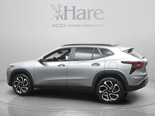 Sterling Gray Metallic 2026 Chevrolet Trax 2RS