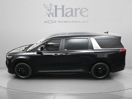 Aurora Black Pearl 2025 Kia Carnival LXS