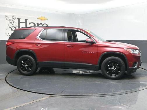 Cajun Red Tintcoat 2020 Chevrolet Traverse LT Cloth