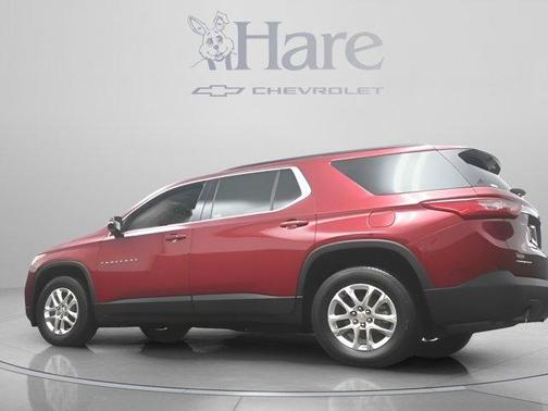 Cajun Red Tintcoat 2020 Chevrolet Traverse LT Cloth