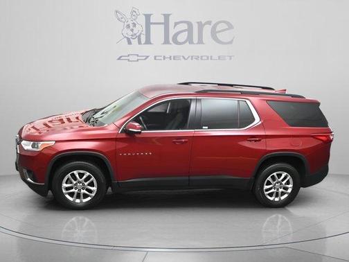 Cajun Red Tintcoat 2020 Chevrolet Traverse LT Cloth