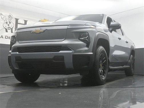 2025 Chevrolet Silverado EV LT