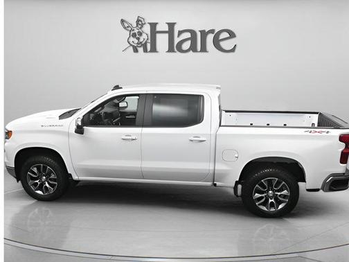 Summit White 2026 Chevrolet Silverado 1500 LT