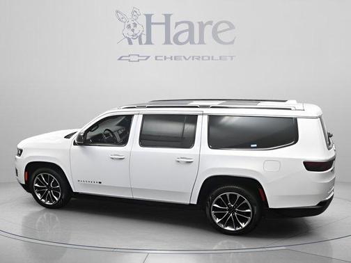 Bright White Clearcoat 2023 Jeep Wagoneer L Series III