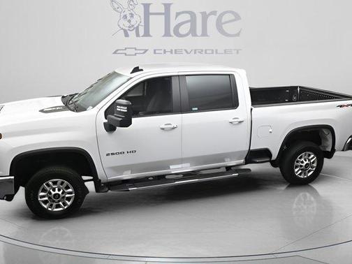 Summit White 2025 Chevrolet Silverado 2500 LT