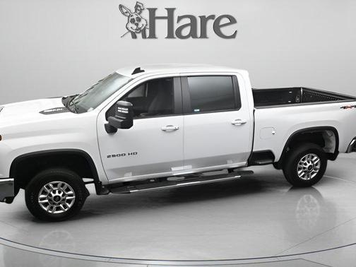 Summit White 2025 Chevrolet Silverado 2500 LT