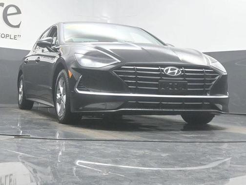 Onyx Black 2023 Hyundai SONATA SE
