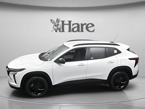 Summit White 2026 Chevrolet Trax LT