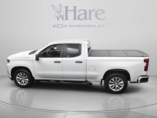 Summit White 2019 Chevrolet Silverado 1500 Custom
