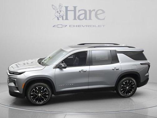 Sterling Gray Metallic 2026 Chevrolet Traverse LT