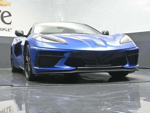 Elkhart Lake Blue Metallic 2022 Chevrolet Corvette Stingray w/3LT