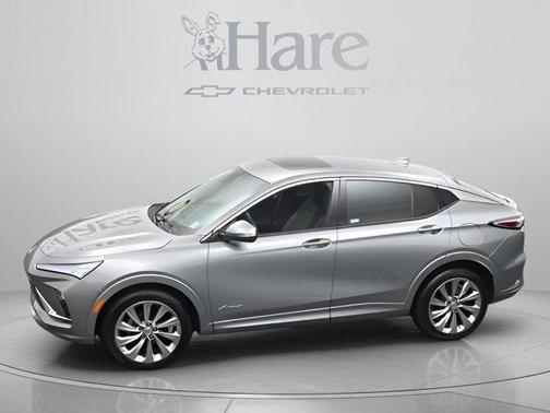 Moonstone Gray Metallic 2025 Buick Envista Avenir