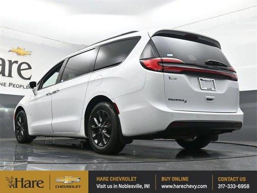 2021 Chrysler Pacifica Touring-L