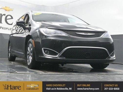 2020 Chrysler Pacifica Touring-L Plus