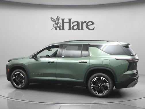 Green Metallic 2027 Chevrolet Traverse LT