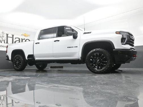 Summit White 2026 Chevrolet Silverado 2500 LTZ