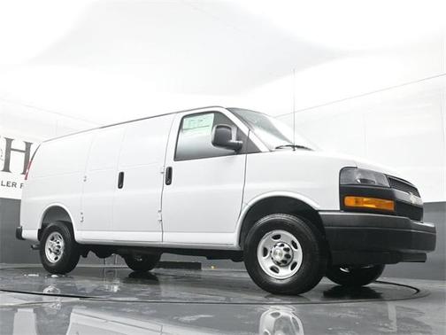 2025 Chevrolet Express 2500 Work Van