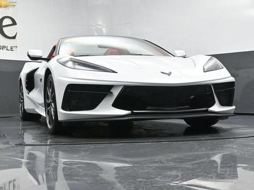 Arctic White 2023 Chevrolet Corvette Stingray w/3LT
