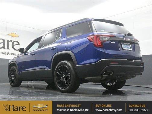 2023 GMC Acadia SLT
