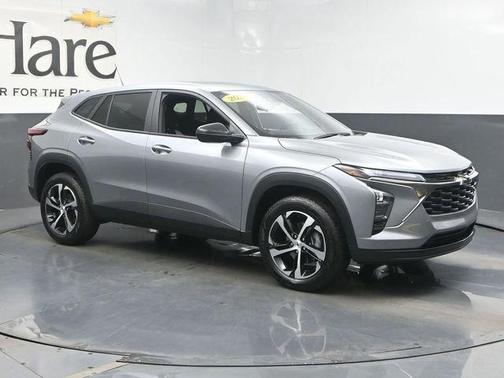 Sterling Gray Metallic 2026 Chevrolet Trax 1RS