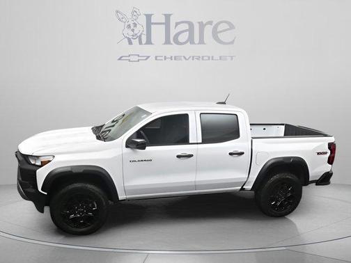 Summit White 2026 Chevrolet Colorado Trail Boss