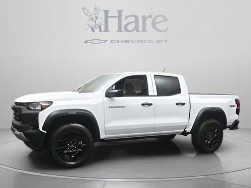 Summit White 2026 Chevrolet Colorado Trail Boss