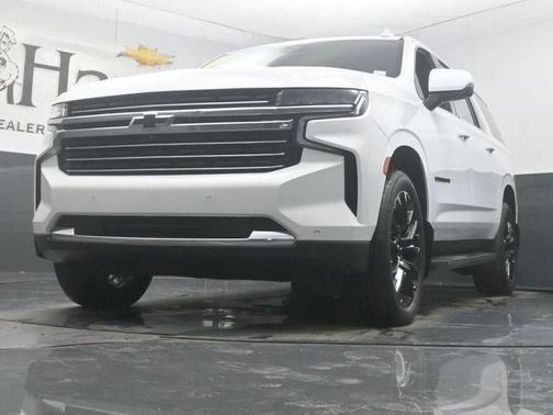 Summit White 2023 Chevrolet Suburban LT