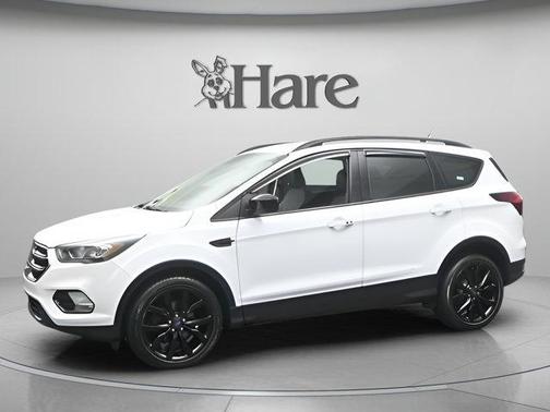 Oxford White 2019 Ford Escape SE