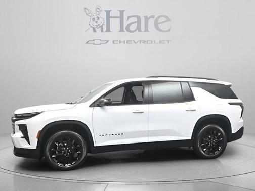 Summit White 2026 Chevrolet Traverse LT