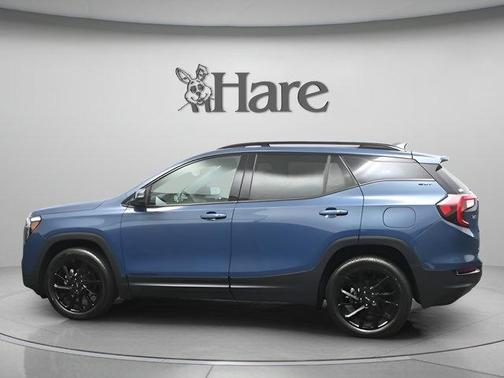 Metallic 2024 GMC Terrain SLT