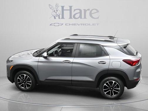 Sterling Gray Metallic 2026 Chevrolet Trailblazer LT