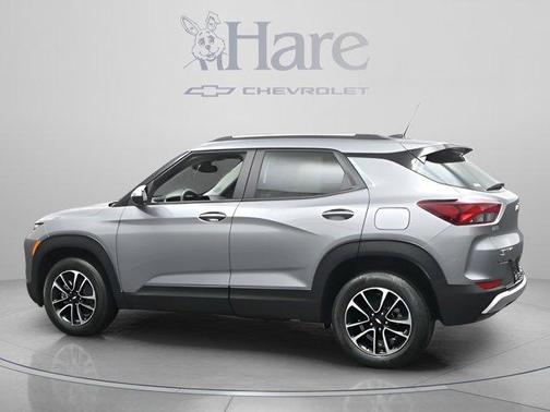 Sterling Gray Metallic 2026 Chevrolet Trailblazer LT