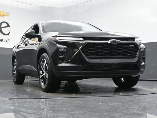 Mosaic Black Metallic 2026 Chevrolet Trax 1RS