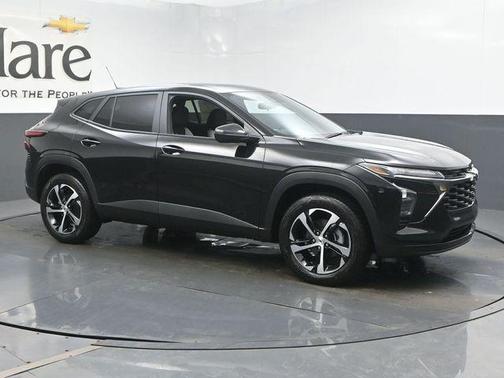Mosaic Black Metallic 2026 Chevrolet Trax 1RS