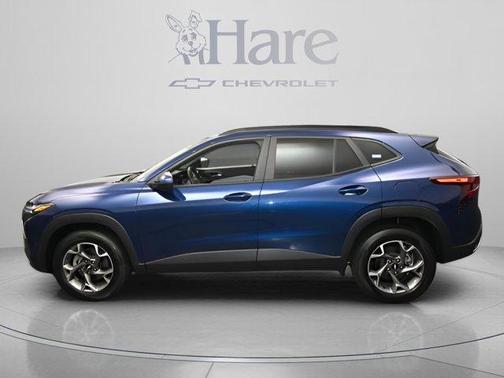 Blue Glow Metallic 2024 Chevrolet Trax LT